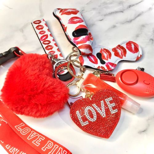 Self Defense Keychain Safety Protection Key Chain Teddy Bear Lanyard Alarm Puff Ball Wholesale Vendor Lip Gloss For Women Girls