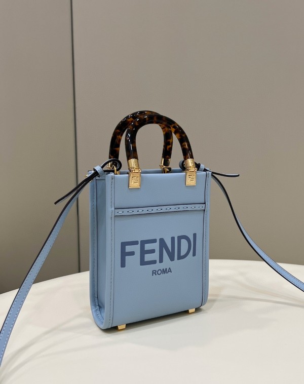 Fendi Womens Bags Shoulder Messenger Bags Luxury Cross Body Handbag Calfskin leather with naOrigil Box