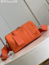 Louis Vuitton men Bags Shoulder Messenger Bags Luxury Cross Body Handbag Calfskin leather with naOrigil Box