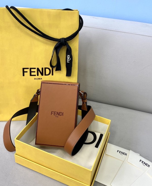 Fendi Womens Bags Shoulder Messenger Bags Luxury Cross Body Handbag Calfskin leather with naOrigil Box