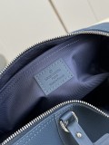 Louis Vuitton men Bags Shoulder Messenger Bags Luxury Cross Body Handbag Calfskin leather with naOrigil Box