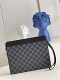 Louis Vuitton men Bags Shoulder Messenger Bags Luxury Cross Body Handbag Calfskin leather with naOrigil Box