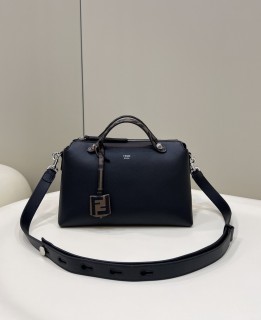 Fendi Womens Bags Shoulder Messenger Bags Luxury Cross Body Handbag Calfskin leather with naOrigil Box