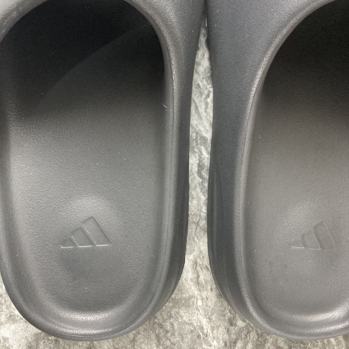 Yeezy Slide Onyx  HQ6448