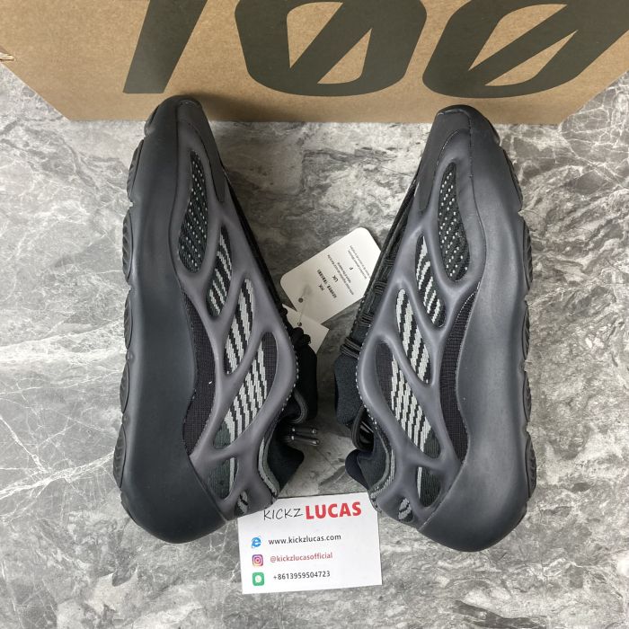 Yeezy 700 V3 Alvah H67799