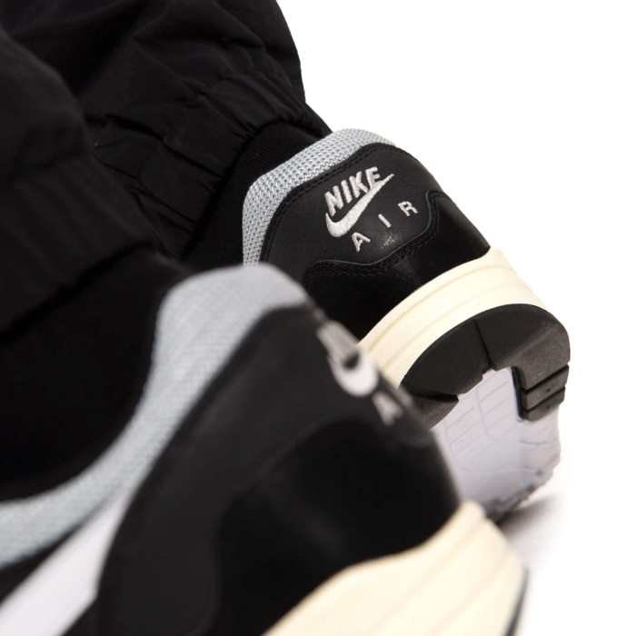 Patta x Nike Air Max 1 'Black' DQ0299-001