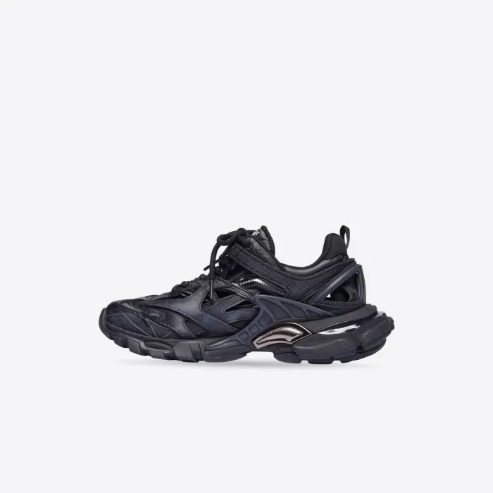 Women's Track.2 Sneaker in Black 568615W2GN11000