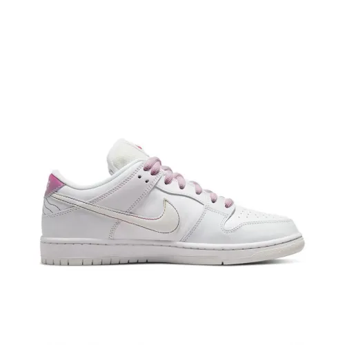 NIKE SB DUNK LOW PRO BE TRUE DR4876-100