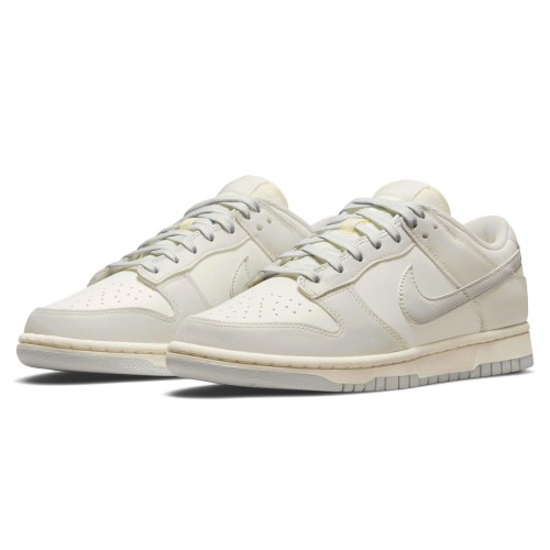 Nike Dunk Low Wmns 'Light Bone' DD1503 107