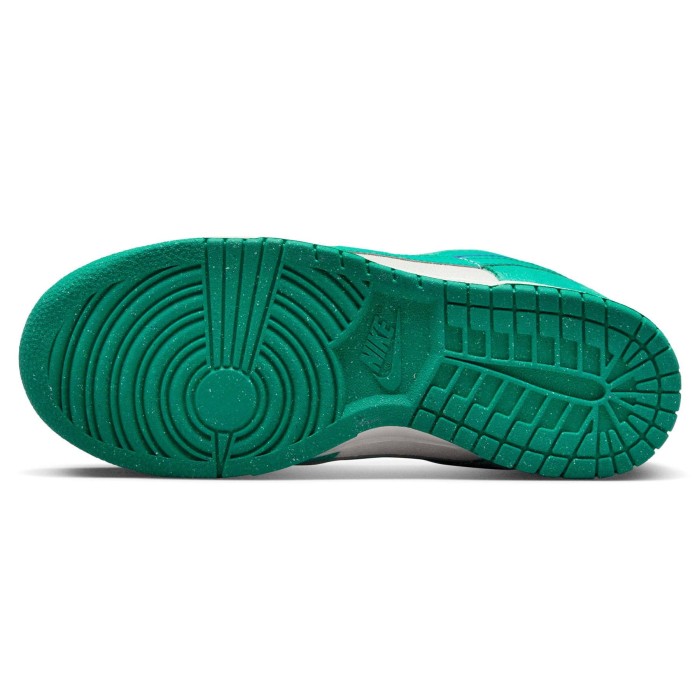 Nike Dunk Low Wmns SE 85 'Neptune Green' DO9457-101