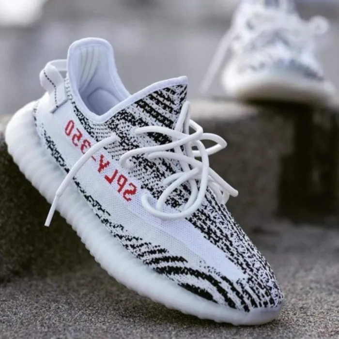 Yeezy Boost 350 V2 Zebra cp9654