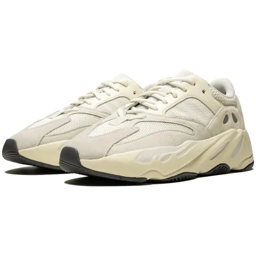 Yeezy Boost 700 Analog EG7596