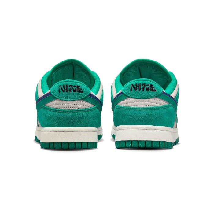 Nike Dunk Low Wmns SE 85 'Neptune Green' DO9457-101