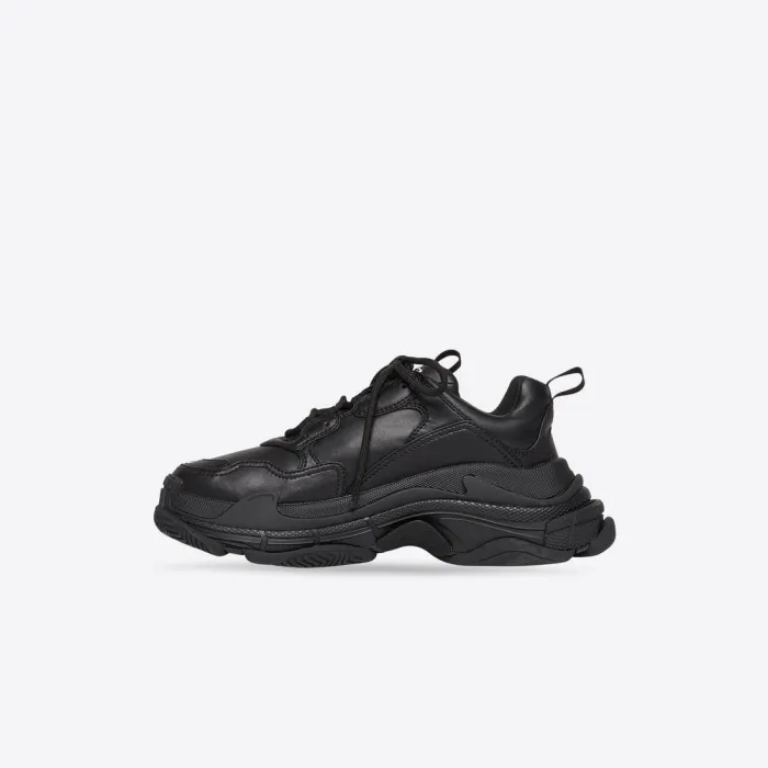 Women's Triple S Sneaker  in Black 524039W2FA51000