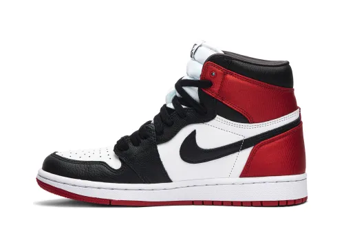 Wmns Air Jordan 1 Retro High Satin Black Toe CD0461-016