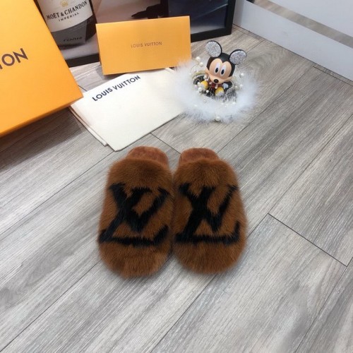 LV Sandals 1-1 Quality-230