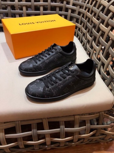 Super Max Custom LV Shoes-1102