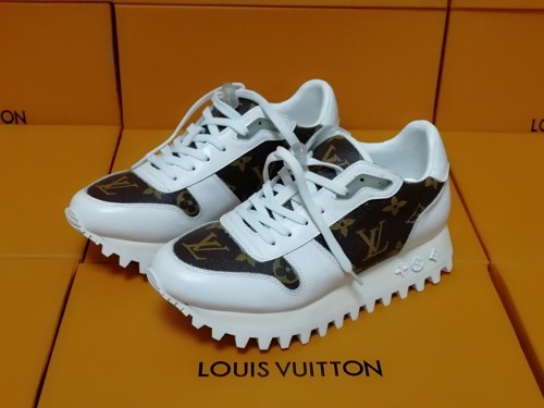 LV Women Shoes 1;1 Quality-216