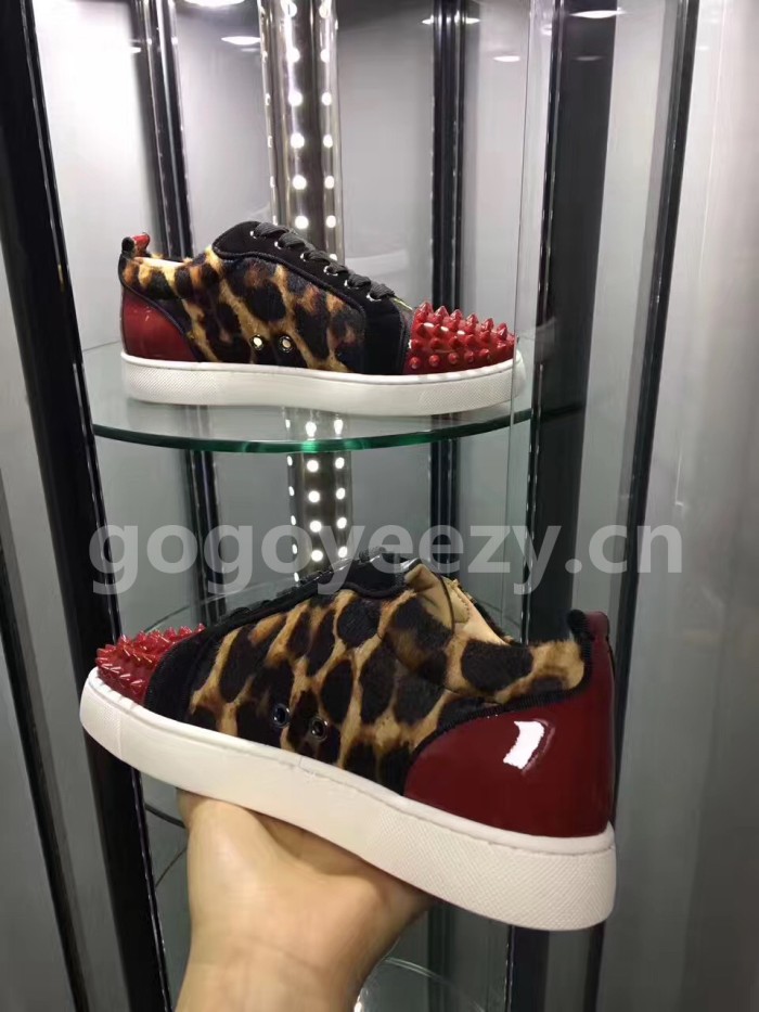 Super Max Christian Louboutin Shoes-722