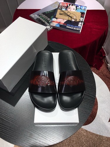 Versace men slippers AAA-134(38-44)