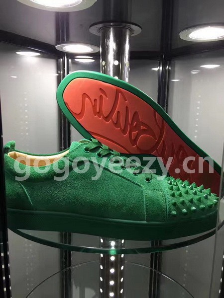 Super Max Christian Louboutin Shoes-642