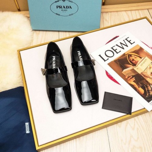 Prada women shoes 1：1 quality-066