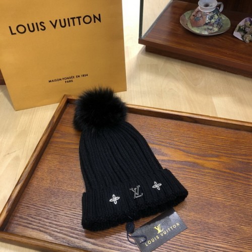 LV Wool Cap Scarf AAA-047