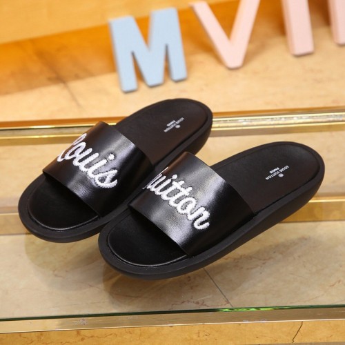 LV Sandals 1;1 Quality-092