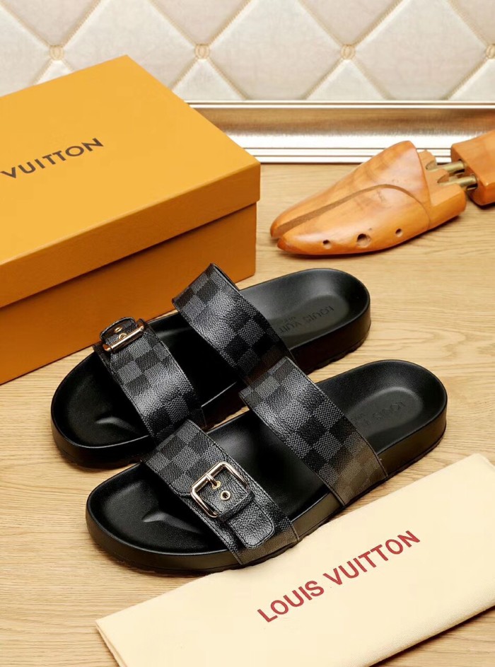 LV men slippers AAA(38-44)-223