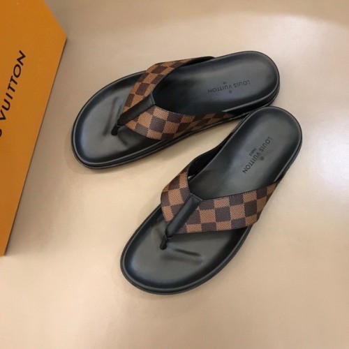 LV men slippers AAA-835