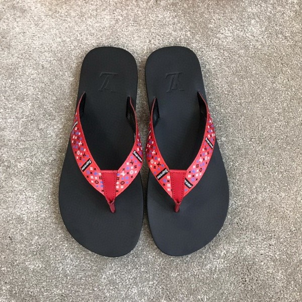 LV men slippers AAA-475