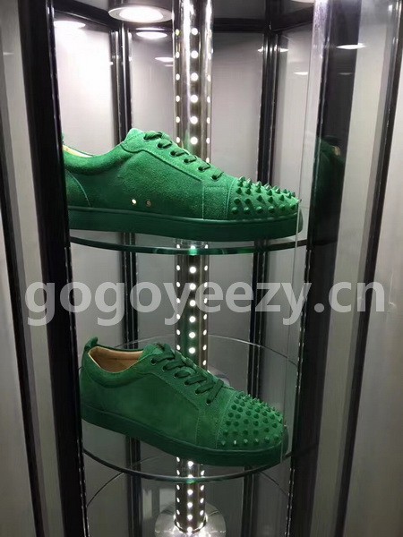 Super Max Christian Louboutin Shoes-642