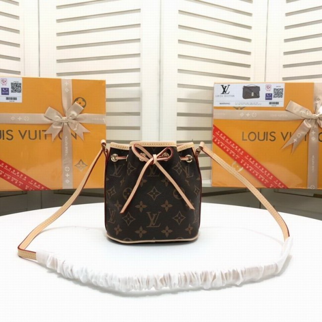 LV Hangbags AAA Women-399