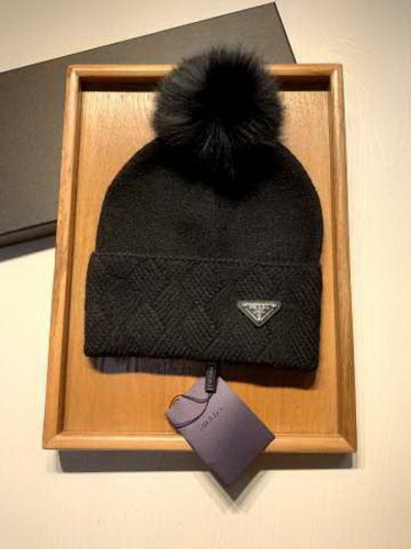 Prada Wool Cap Scarf AAA-008