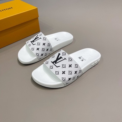 LV women slippers AAA-208