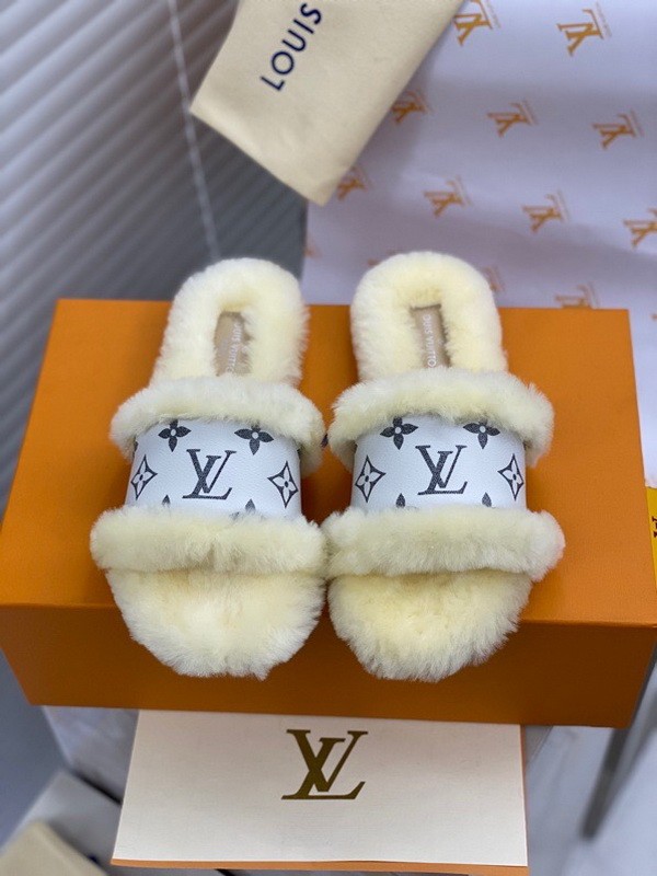 LV Sandals 1-1 Quality-218