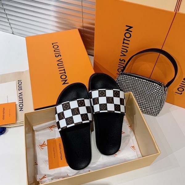 LV Sandals 1;1 Quality-133