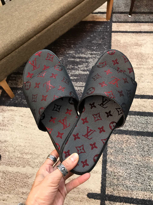 LV men slippers AAA-399