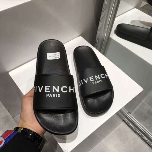 Givenchy women slippers AAA-001(35-40)