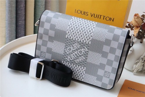 LV High End Quality Bag-779