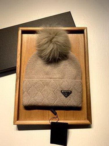 Prada Wool Cap Scarf AAA-012