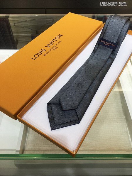 LV Necktie AAA Quality-130