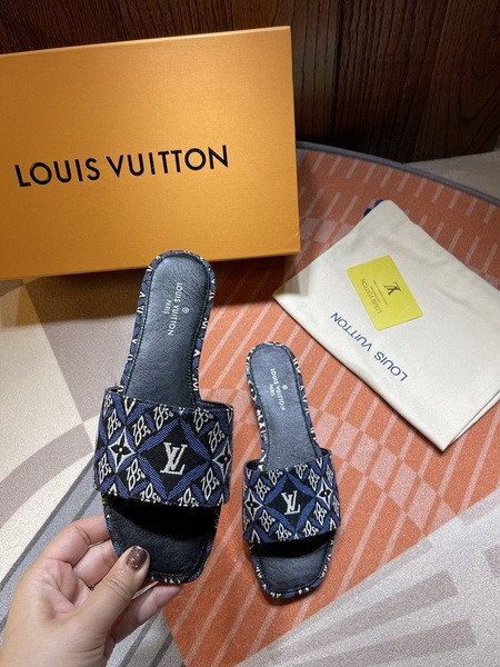 LV women Sandals 1：1 Quality-272