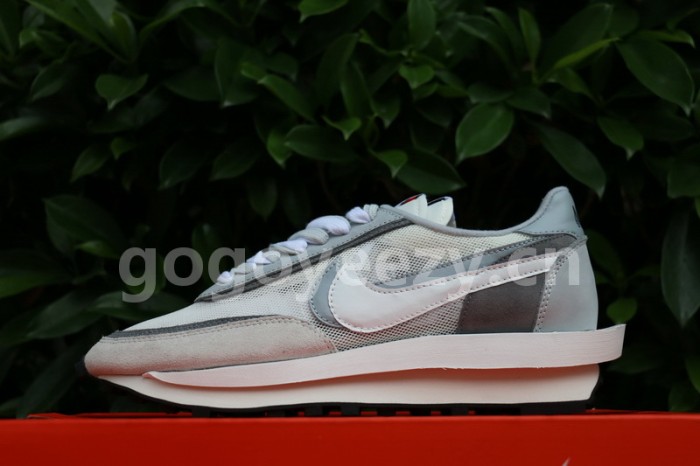 Sacai x Nike Waffle Daybreak BV0073-100