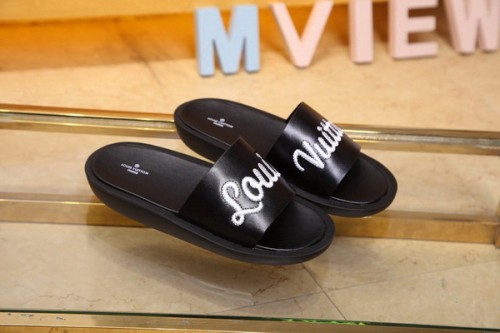 LV Sandals 1;1 Quality-092