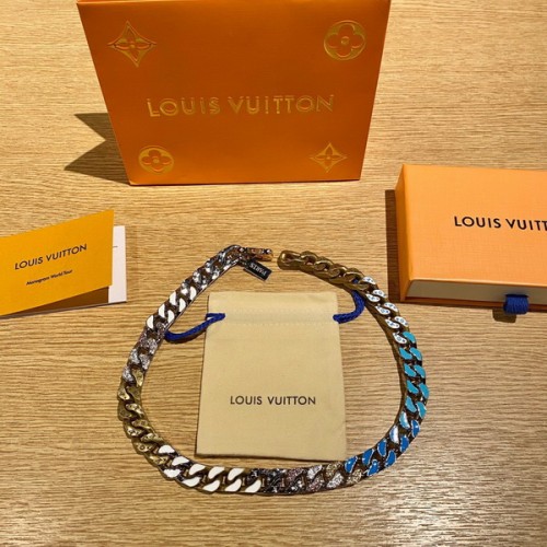 LV Necklace-063