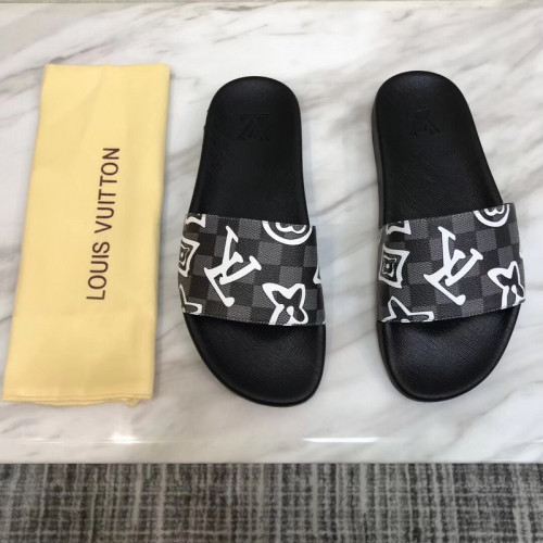 LV men slippers AAA-401