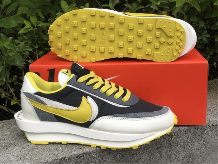 Authentic  Sacai x Nike LDV WAFFLE  Black Yellow000