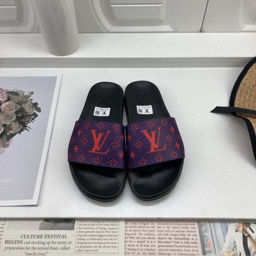 LV women slippers AAA-252