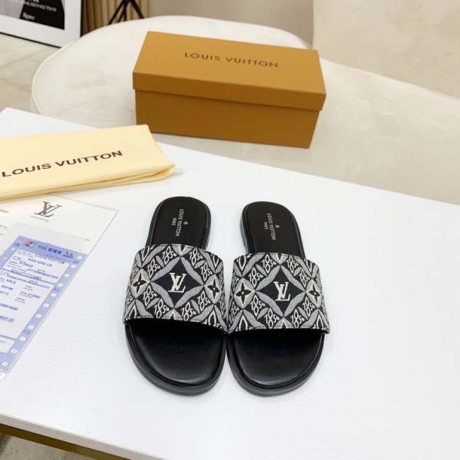 LV women slippers AAA-281